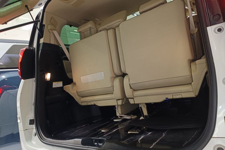 Toyota Alphard 2022 immagine di auto #19