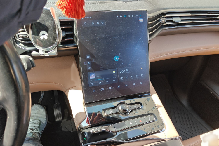 NIO ES8 2021 car image #19