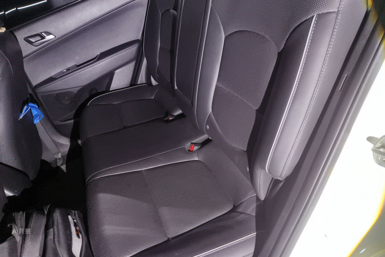 Hyundai ix25 2015 #19 Hyundai ix25 2015 car image #19