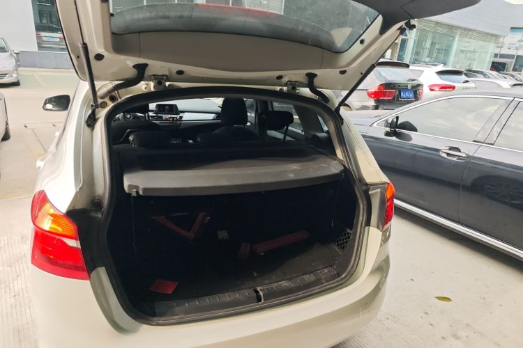 BMW 2 Series Tourer 2016 car image #19