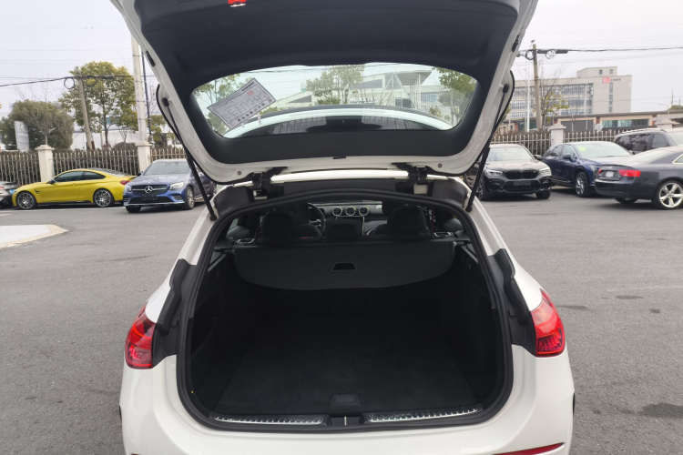 Mercedes-Benz C AMG 2023 #19 Mercedes-Benz C AMG 2023 صورة سيارة #19