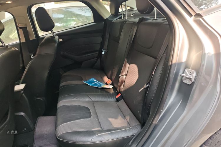 Ford Focus 2013 #19 Ford Focus 2013 car image #19