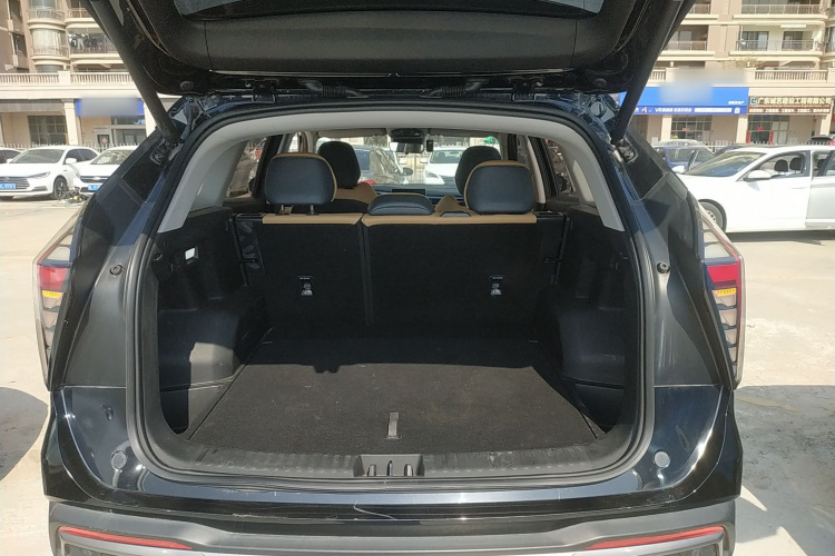 GEELY Boyue L 2023 car image #19