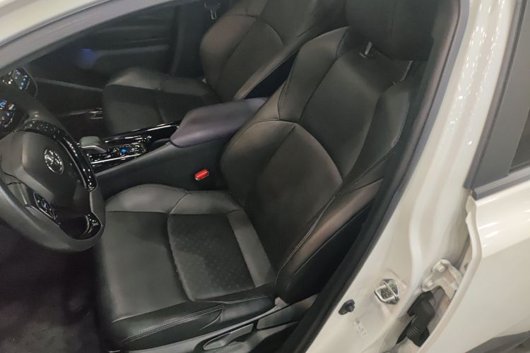 Toyota Izoa E 2020 imagen de coche #19