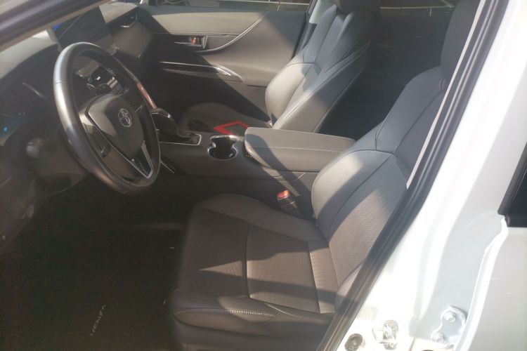 Toyota Venza 2023 immagine di auto #19