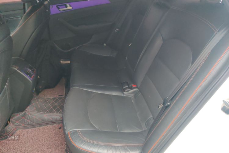 Hyundai Sonata 2015 immagine di auto #19