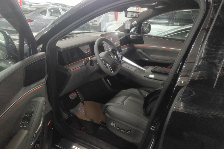 Denza N9 2025 صورة سيارة #19