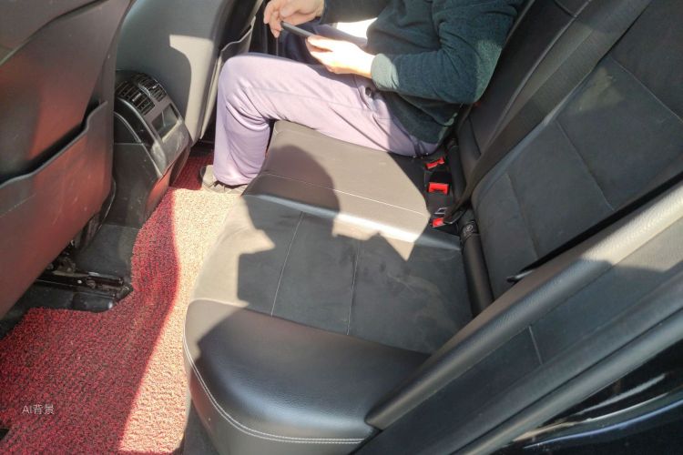 Mercedes-Benz GLK Class 2014 car image #19