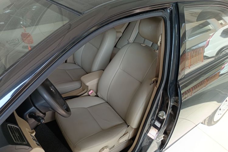 Toyota Corolla (Classic) 2015 изображение автомобиля #19