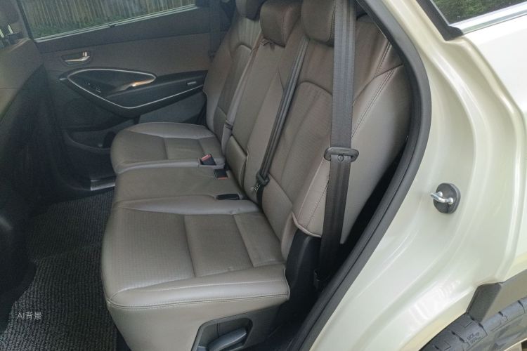 Hyundai Grand Santa Fe 2015 #19 Hyundai Grand Santa Fe 2015 car image #19