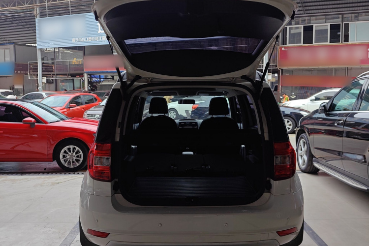 Skoda Yeti 2017 imagen de coche #19