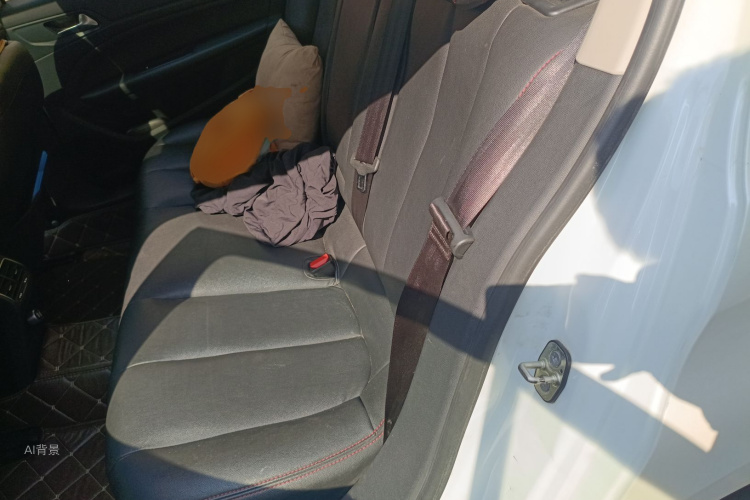 Peugeot 408 2018 car image #19