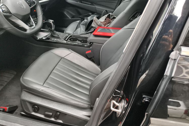 Volkswagen Passat 2023 #19 Volkswagen Passat 2023 car image #19