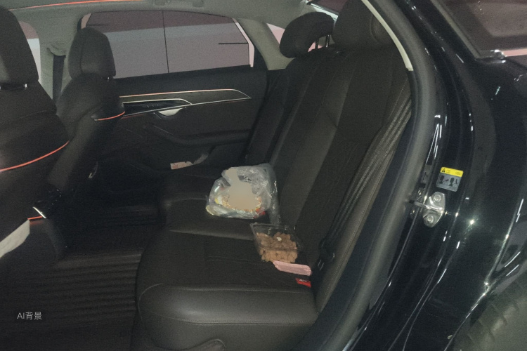 Audi A8 2020 immagine di auto #19