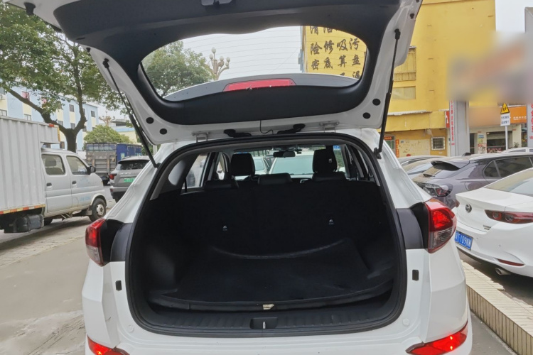 Hyundai Tucson 2016 car image #19