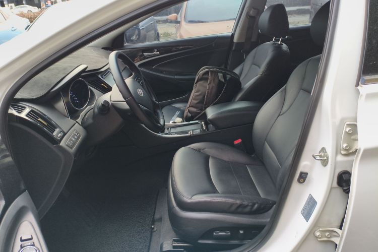 Hyundai Sonata 2014 car image #19