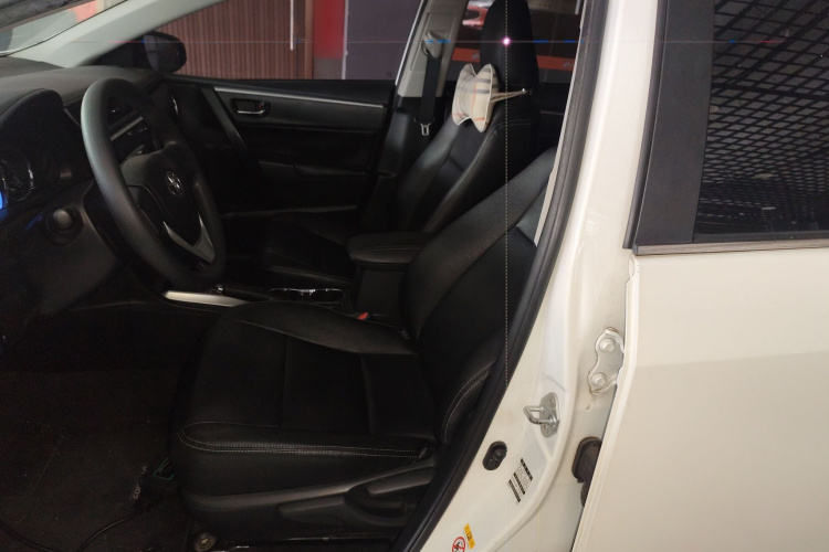 丰田 卡罗拉 2018 汽车图片 #19