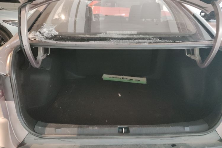 Toyota bZ3 2023 immagine di auto #19