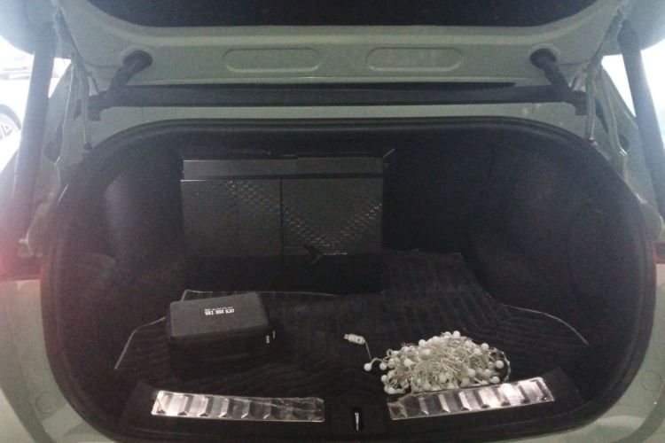Avatr 11 2022 car image #19