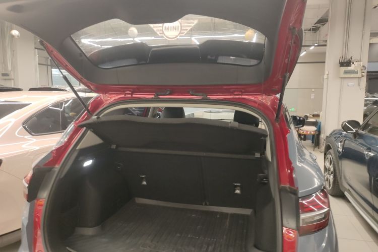 GEELY Coolray 2019 صورة سيارة #19