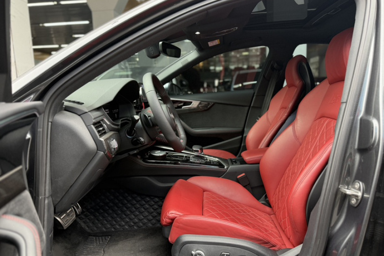 五菱汽车 奥迪S4 2024 汽车图片 #19