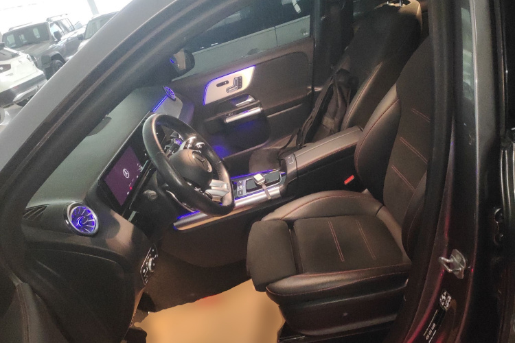 Mercedes-Benz GLA AMG 2023 car image #19