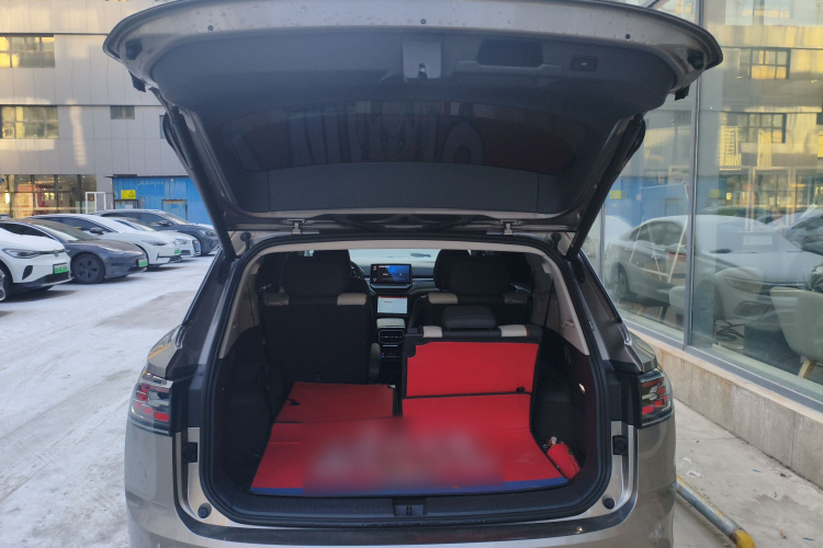 Volkswagen ID.6 Crozz 2022 #19 Volkswagen ID.6 Crozz 2022 immagine di auto #19