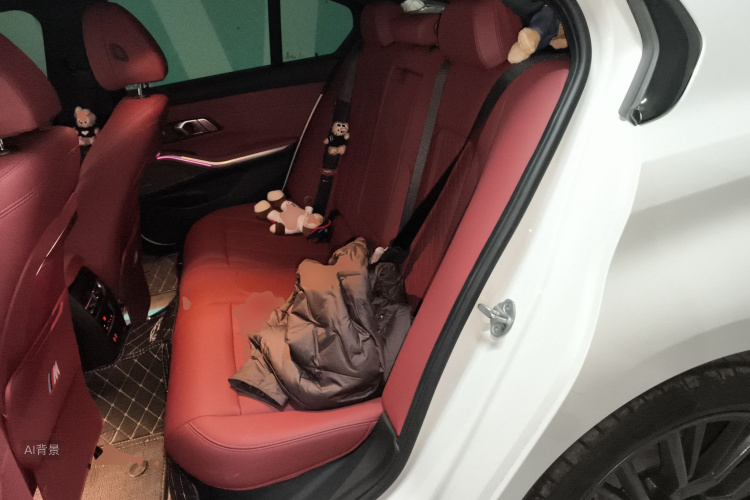 BMW 3 Series 2024 car image #19