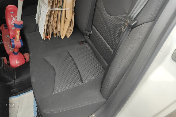 Citroen C4L 2015 car image #19