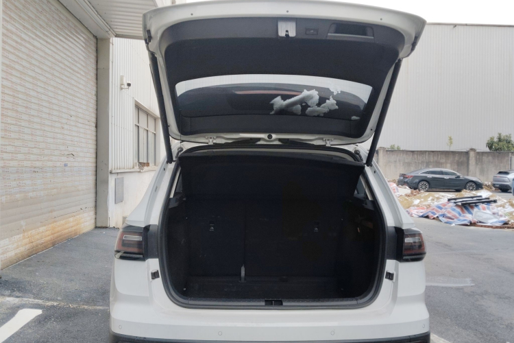 Volkswagen Tharu 2024 car image #19
