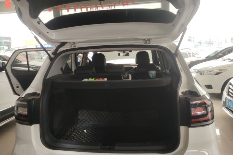 Tacqua 2023 car image #19