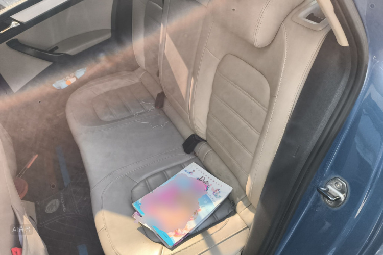 Skoda Rapid Spaceback 2014 car image #19