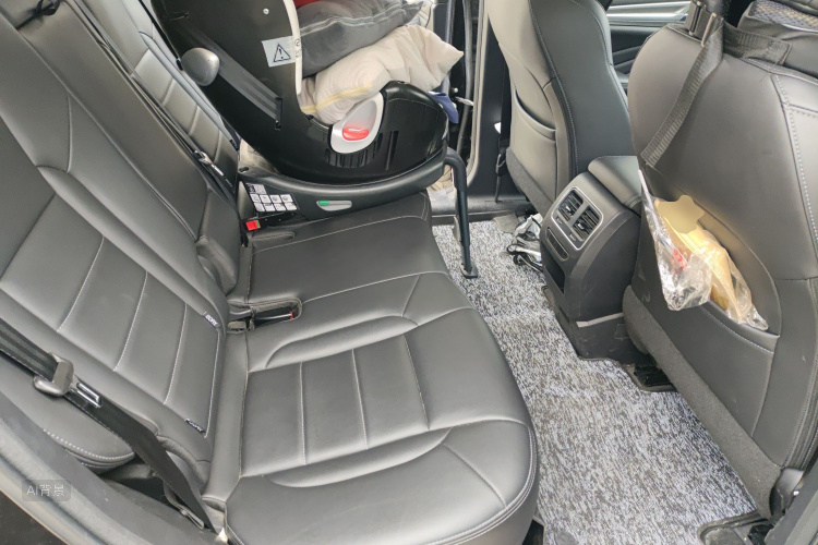 Haval F7 2018 car image #19