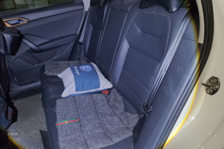 Volkswagen Tharu 2019 car image #19