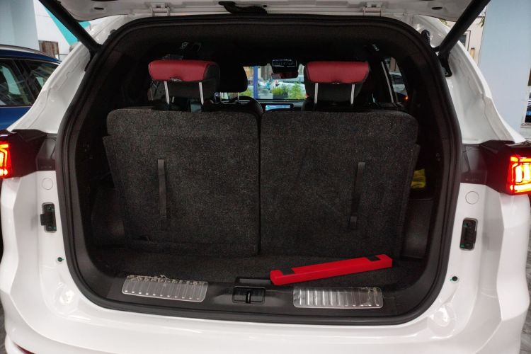 Jetour X70 PLUS 2023 car image #19