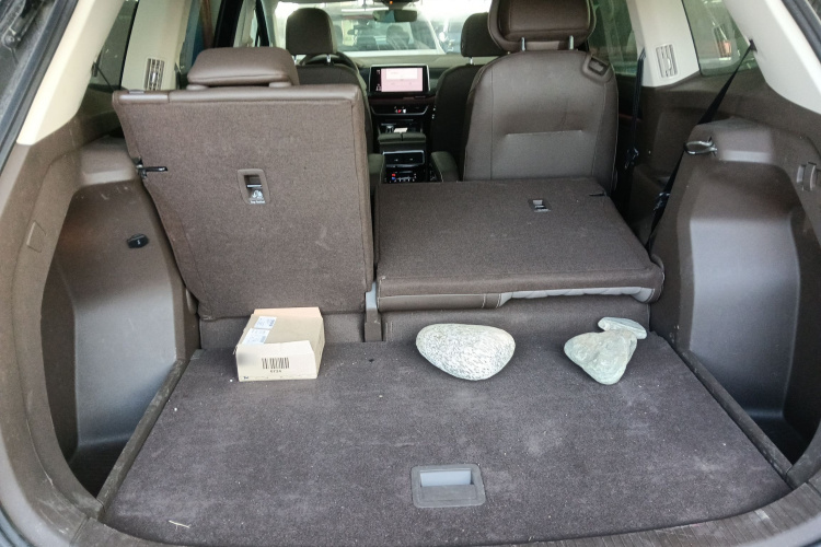 Volkswagen Viloran 2024 #19 Volkswagen Viloran 2024 immagine di auto #19