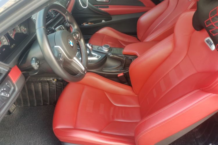 BMW M4 2017 immagine di auto #19