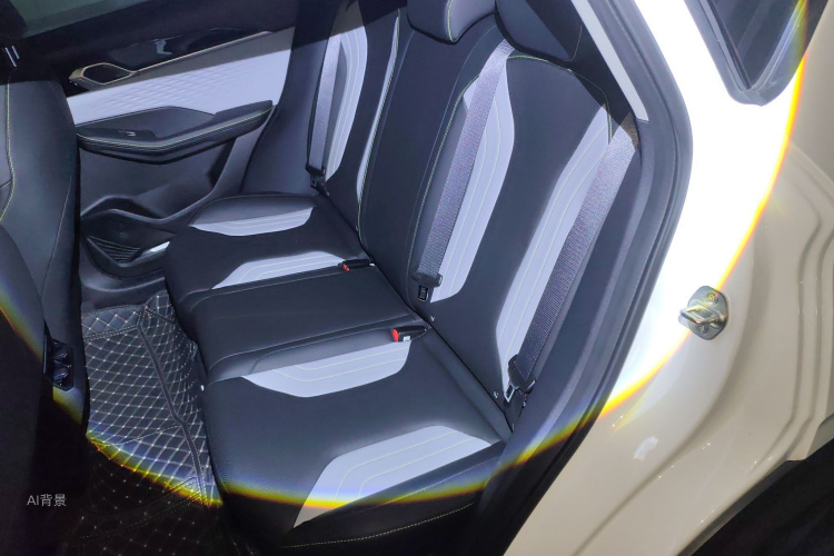 GEELY Coolray 2023 #19 GEELY Coolray 2023 car image #19