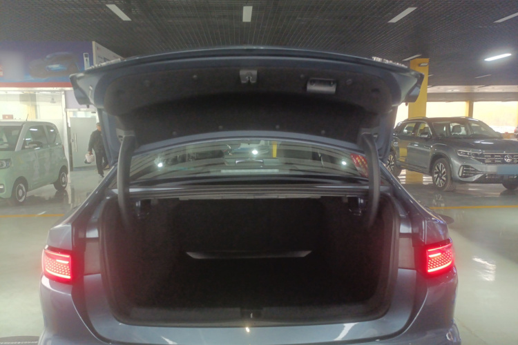 BYD Seal 05 DM-i 2025 #19 BYD Seal 05 DM-i 2025 car image #19