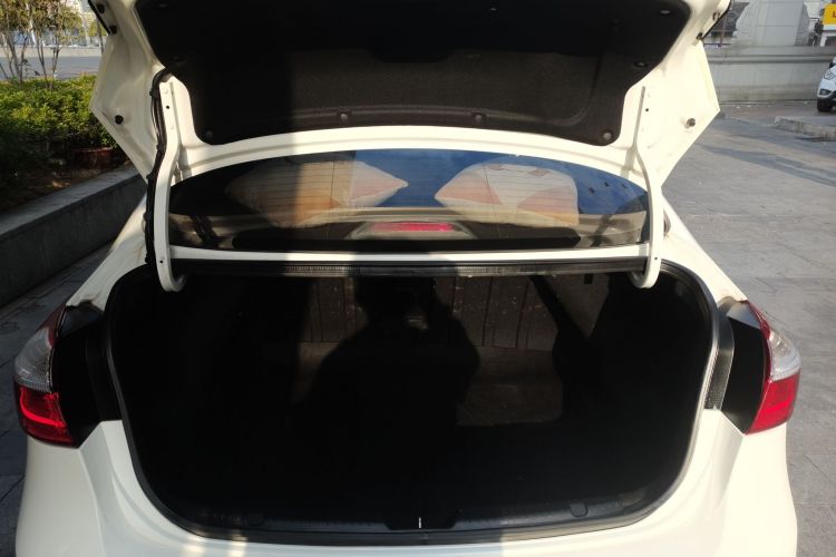 起亚 起亚K3 2018 汽车图片 #19