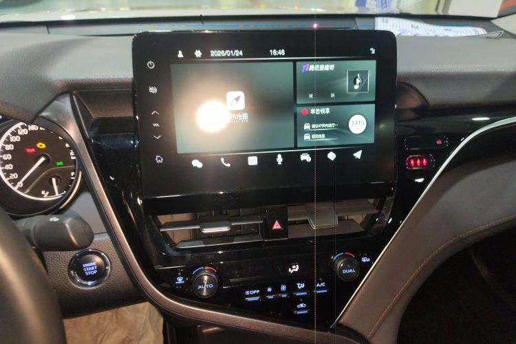 Toyota Camry 2022 car image #19