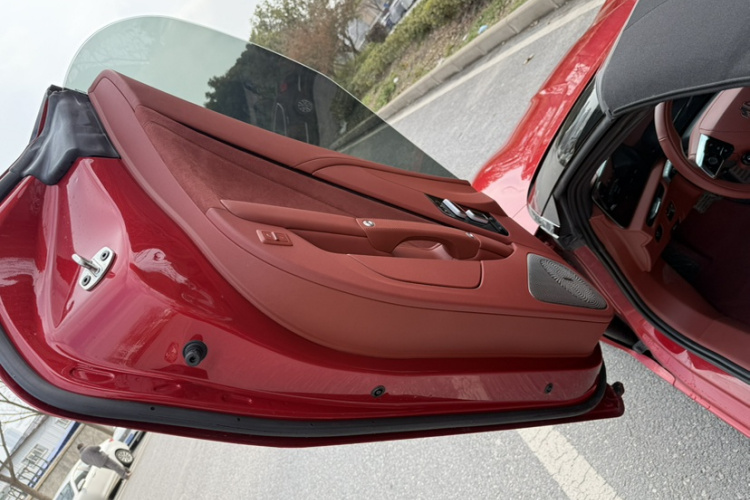 MG Cyberster 2023 صورة سيارة #19