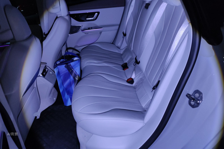 Mercedes-Benz EQE Class 2023 #19 Mercedes-Benz EQE Class 2023 car image #19