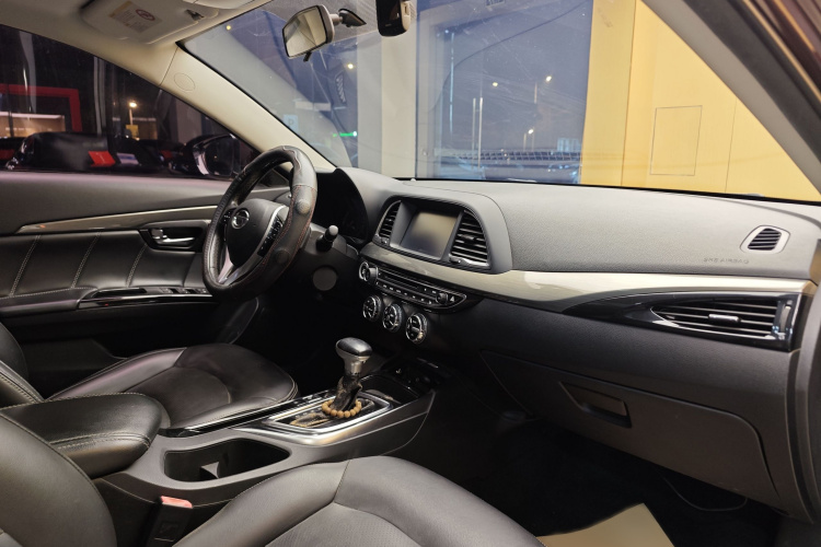 GAC Trumpchi GA6 2017 immagine di auto #19