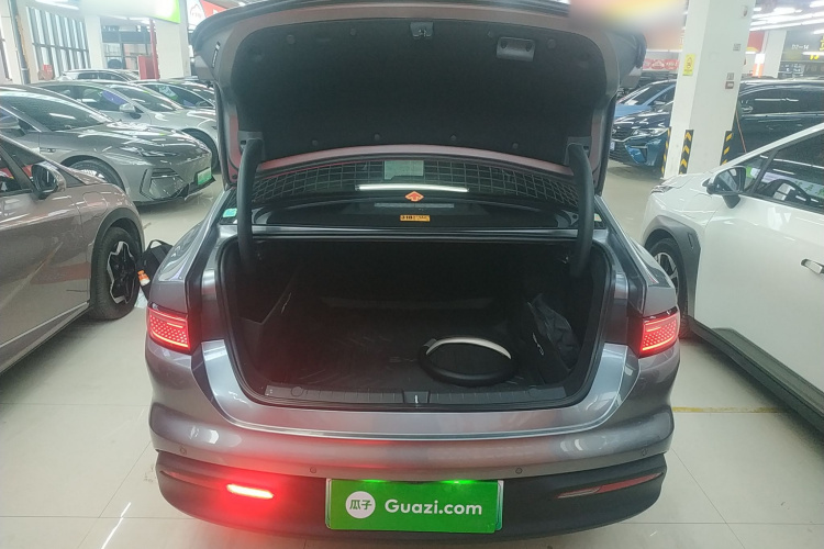 BYD Seal 05 DM-i 2025 immagine di auto #19