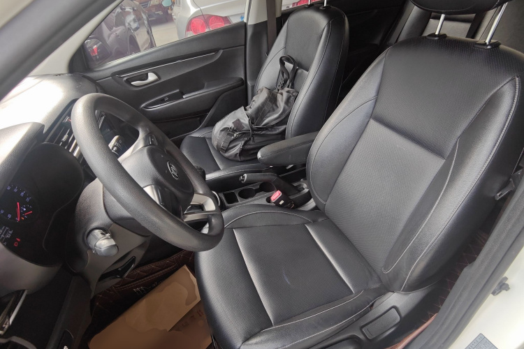 起亚 起亚K2 2017 汽车图片 #19