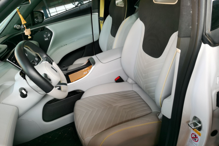 Avatr 11 2023 #19 Avatr 11 2023 car image #19