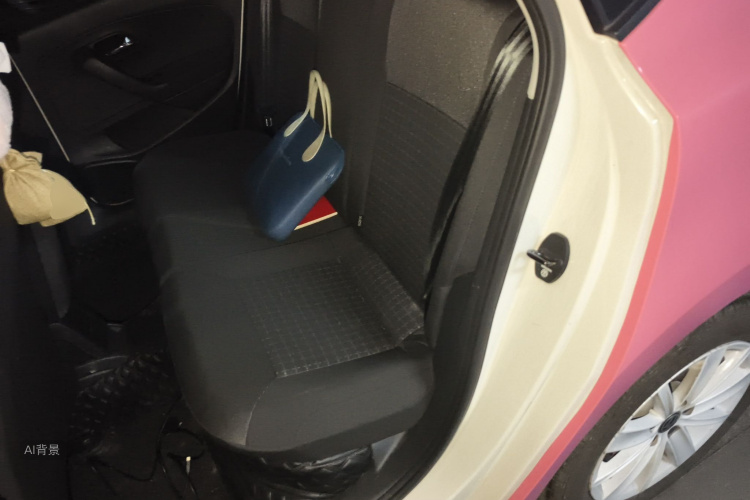 Polo 2015 car image #19
