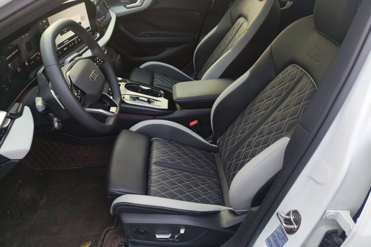 Audi FAW Audi A5L 2025 immagine di auto #19