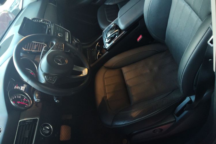 Mercedes-Benz GLE Class 2018 car image #19